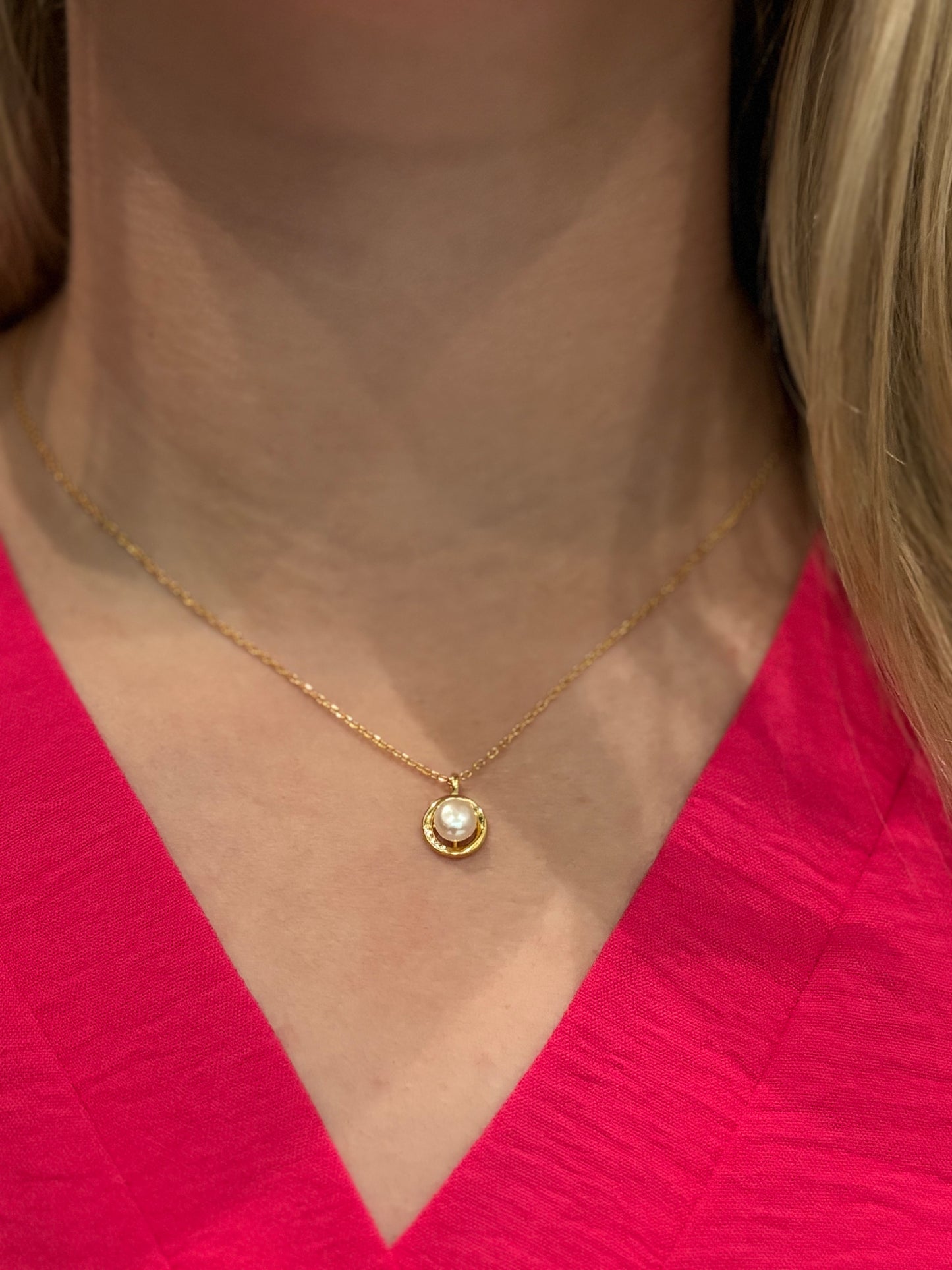 Open Circle Pearl Pendant Necklace